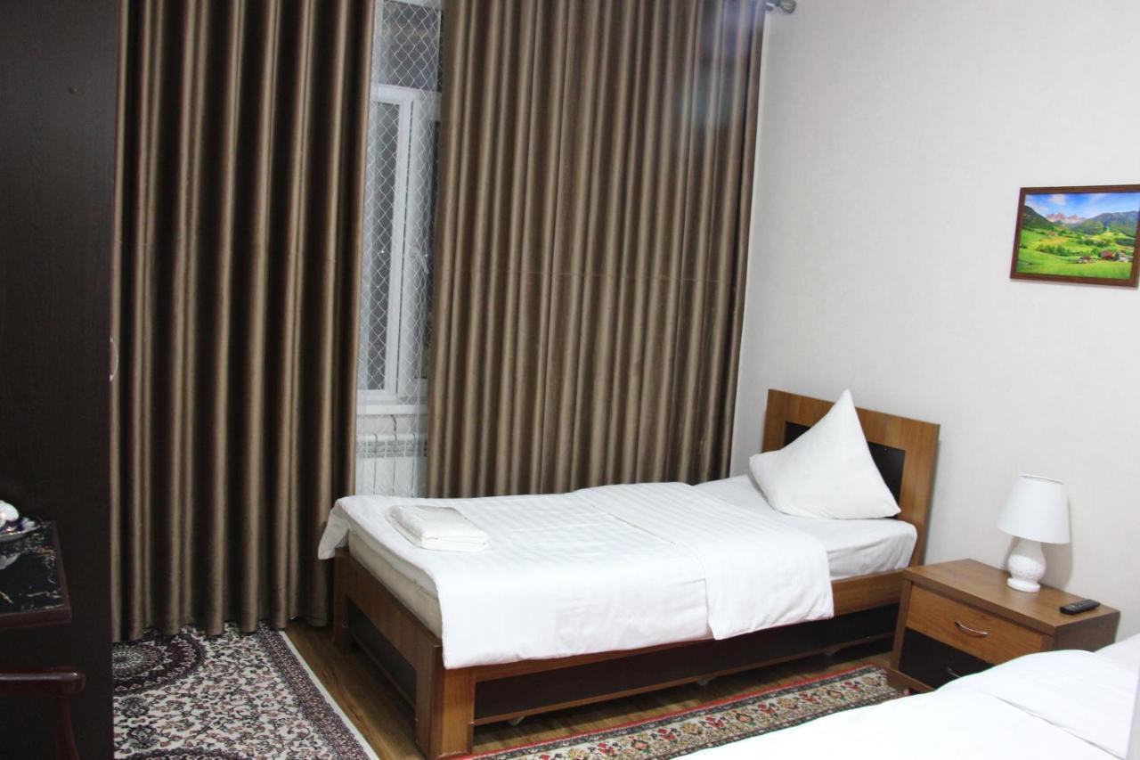 Hotel Avesto Tashkent Bagian luar foto