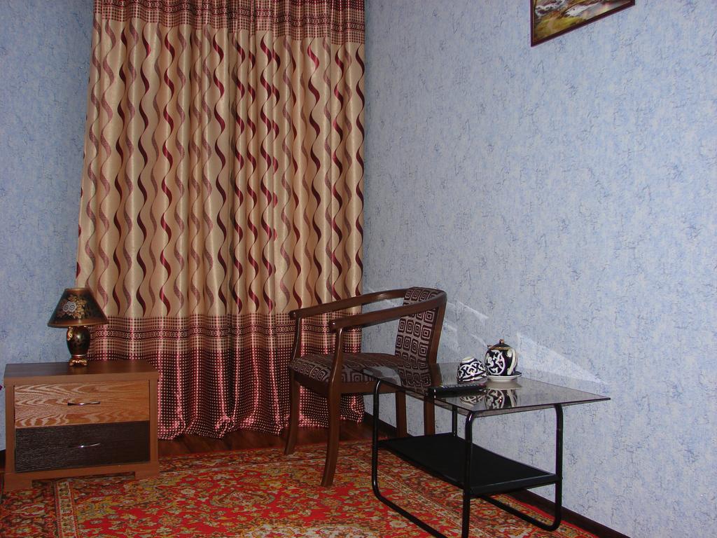 Hotel Avesto Tashkent Bagian luar foto
