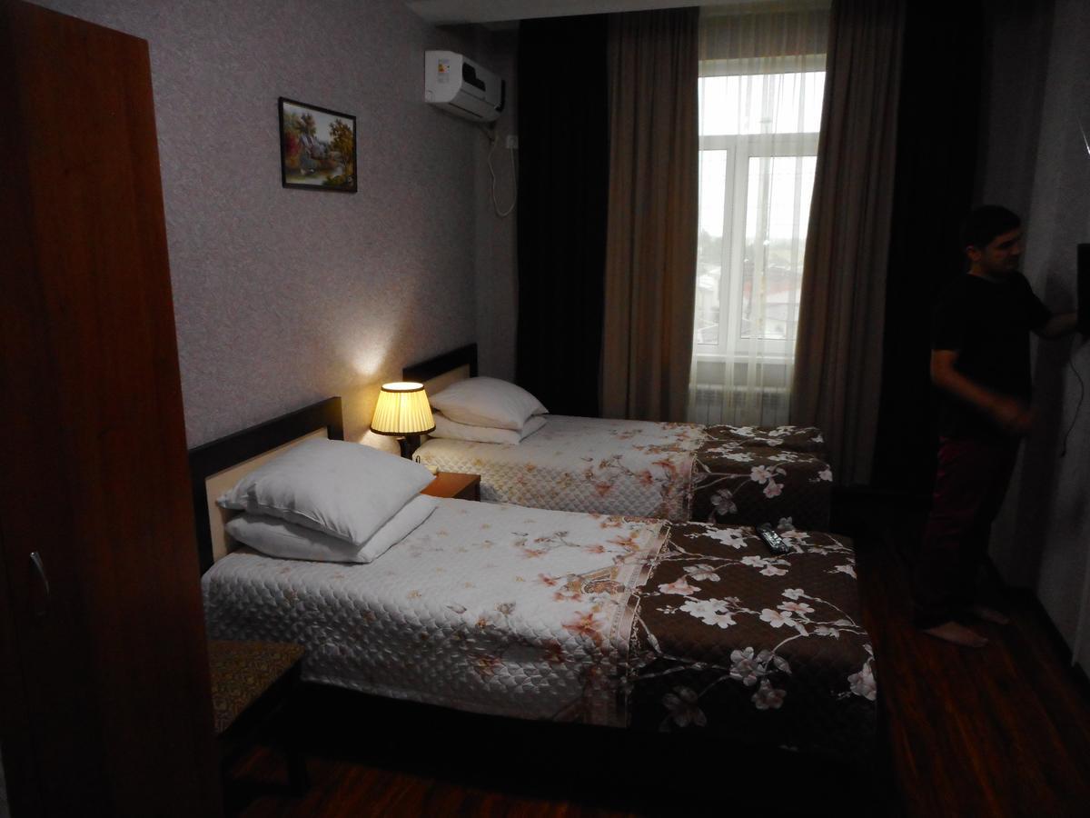 Hotel Avesto Tashkent Bagian luar foto